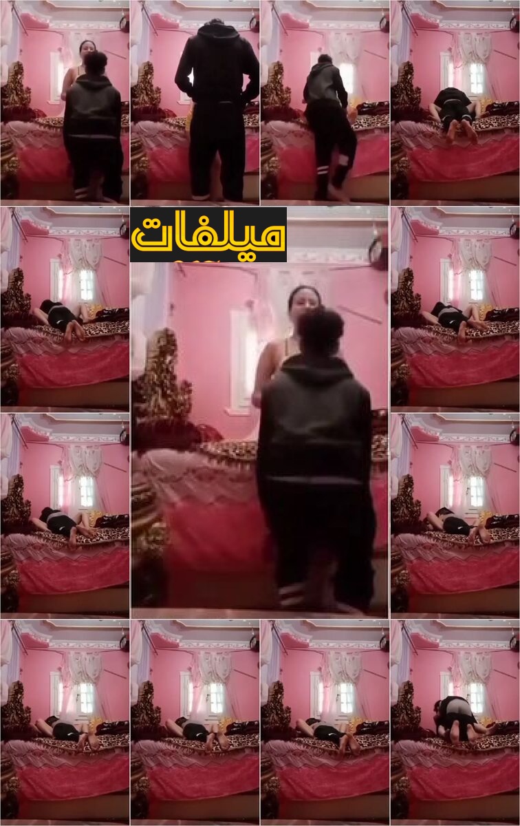 شاب جايب خطيبته فى البيت قلعها هدومها وفشخها نيك على السرير والبنت بتعيط هى وبتتناك