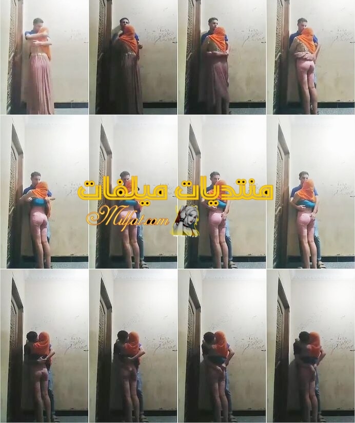 واد هيجان زانق البت علي السلم وشغال بعبصه وبوس فيها