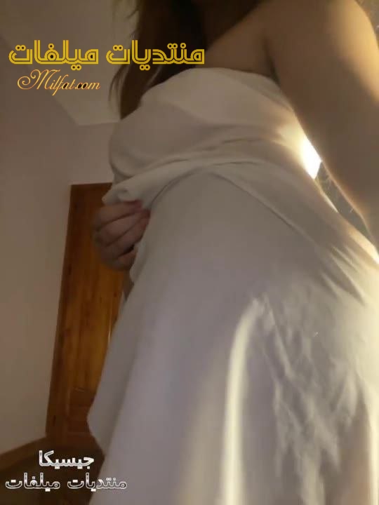 سكس نودز لبنت ملبن بتقفش في بزازها وتلعب في نفسها جسمها ملبن جامد اوي