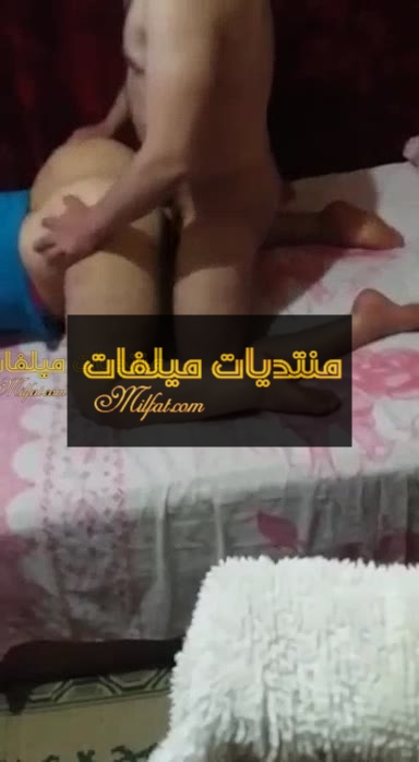 افجر فيديوهات النييك المصري فيديو نيك مسرب فاجر لشرموطه مع جارها واخدها في الوضع الدوجي و نازل رزع في كسها جااامد اوي و صوت اهاتها مسمع الشقة كلها