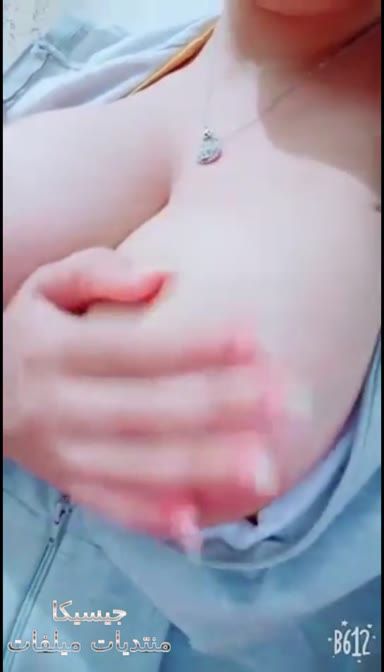 سكس نودز لبنت قمر بتدعك في كسكوسها وتقفش في بزازها جسمها ملبن جامدة اوي