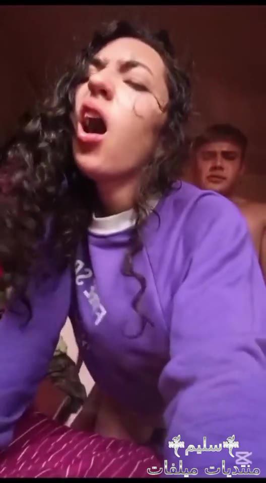 جزء تاني فيديو سكس نيك لبت بتمص زبر حبيبها وتتناك منه فشخ طيزها وكسها بزبره البت لبوة نيك