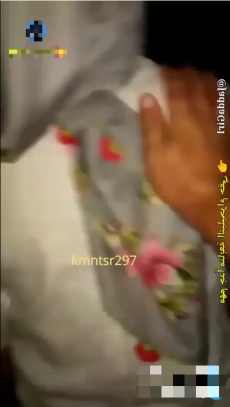 واخد بنت محجبة فى الصحرة بالليل خلاها تقلع وفشخ كوس البنت نيك والبنت شكلها مش عايزه