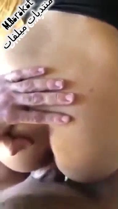 سهره نيك وفشخ شرموطه مصريه وعشيقها بزبر حمار زانقها وضع خلفى وينيك ويرزع فيها