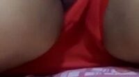 حصريات البوب و احلى عرض فاجر لى حته بلدى مليانه كسها منفوخ و مقلبظ تبعت لى عشقها و هى بتلعب فيه علشان تريحه