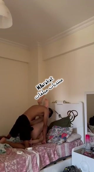 عنتيل مصري ماسك زميلته فاشخ طيزها نيك وصوت اهاتها مالي الاوضة