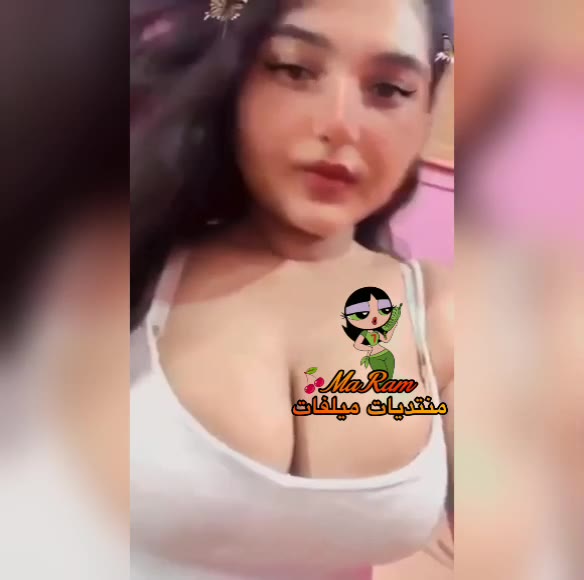 نودز بنوته مربربه عليها صدر كبير لبن يهيج زبرك