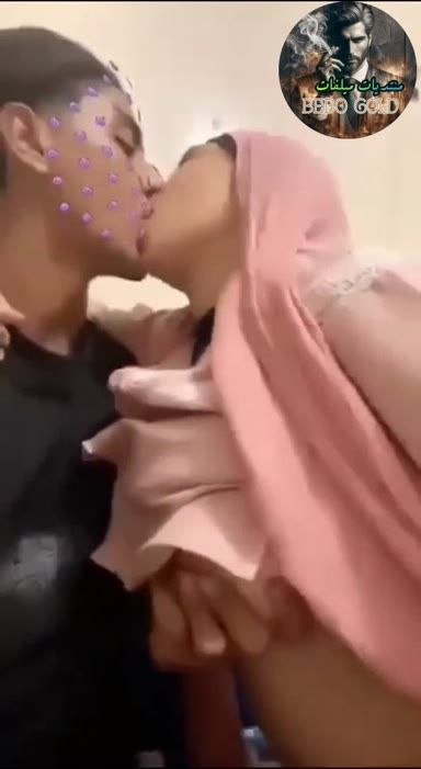 حصريات البوب ٢٠٢٦ لى واد فاجر زانق خطيبته زنقه متناكه و هو عمال يلعب و يفرش فيها و هى توطى تمصله كسم بزازها موت